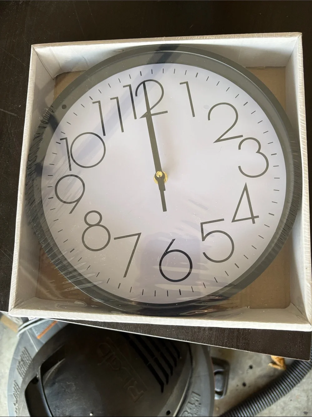 Black and White Wall Clock with Bold Numerals - Contemporary Home Accent